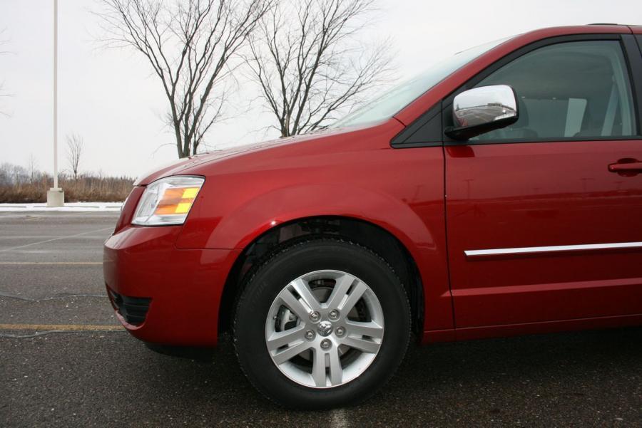  Dodge Grand Caravan SXT 2008 года  (фото 5 из 67)